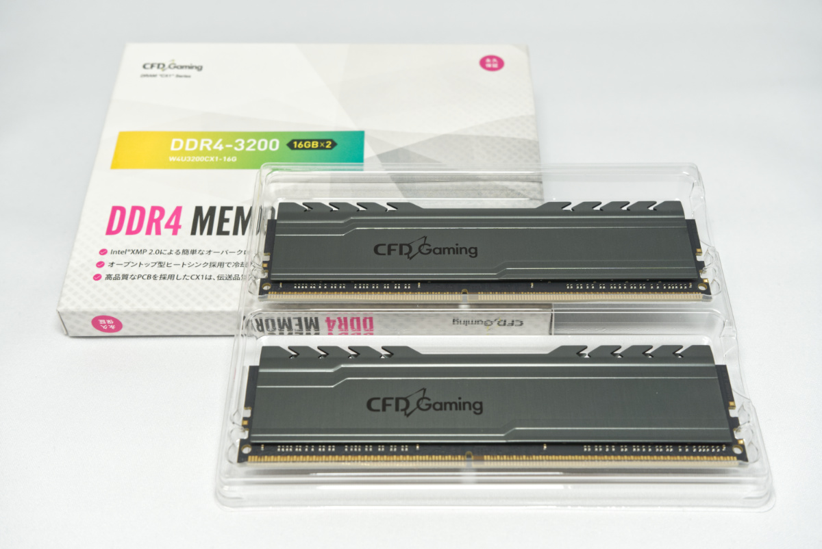 CFD販売のメモリ W4U3200CX1-16Gの外観